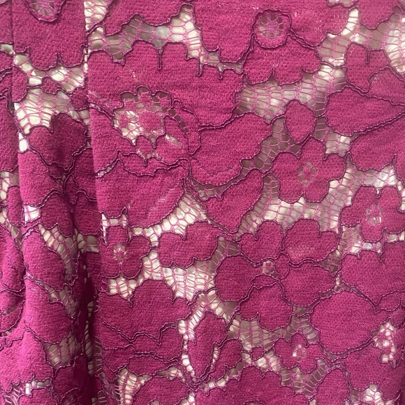 Vince Camuto Lace Dress - Picture 5 of 8